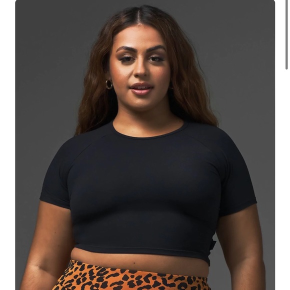 Lici Fit Black T-Shirt Top size Medium - Picture 3 of 6